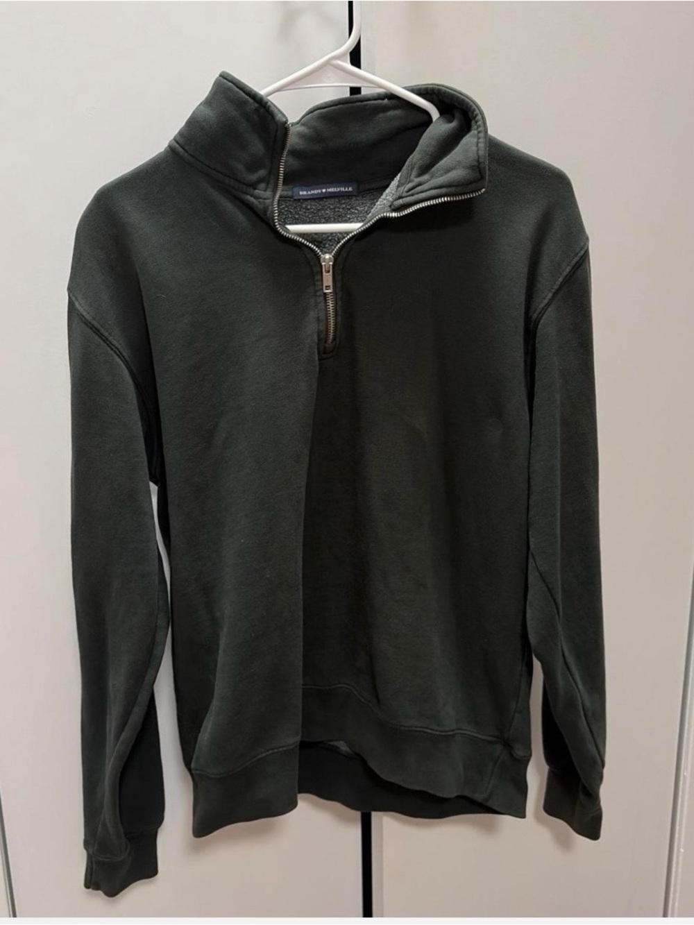 Brandy Melville Womens quarter zip Sweatshirt - Forest Green